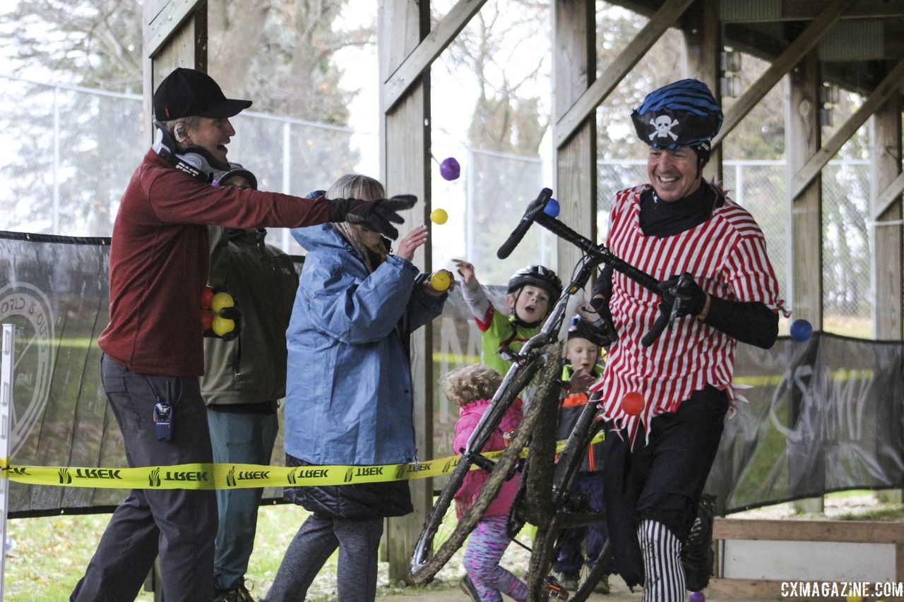 You can't have a Cross Fire race without a Crossfire zone. 2018 Cross Fire, Sun Prairie, Wisconsin. © Z. Schuster / Cyclocross Magazine