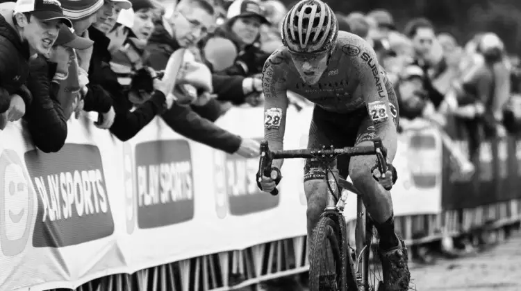 Gage Hecht pulls through the start/finish with one to go. 2018 Jingle Cross World Cup. © D. Mable / Cyclocross Magazine