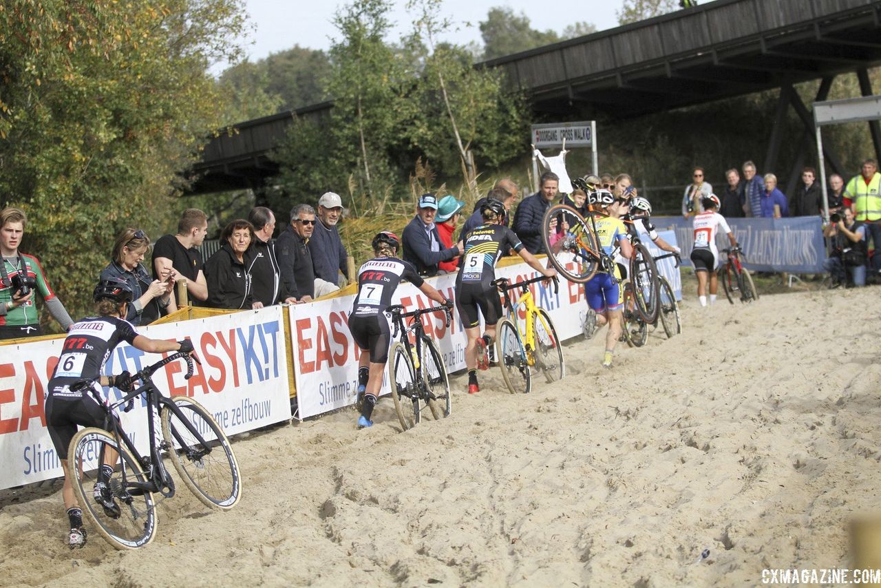 The women line up in the sand in the first lap. 2018 Superprestige Niels Albert CX, Boom. © B. Hazen / Cyclocross Magazine