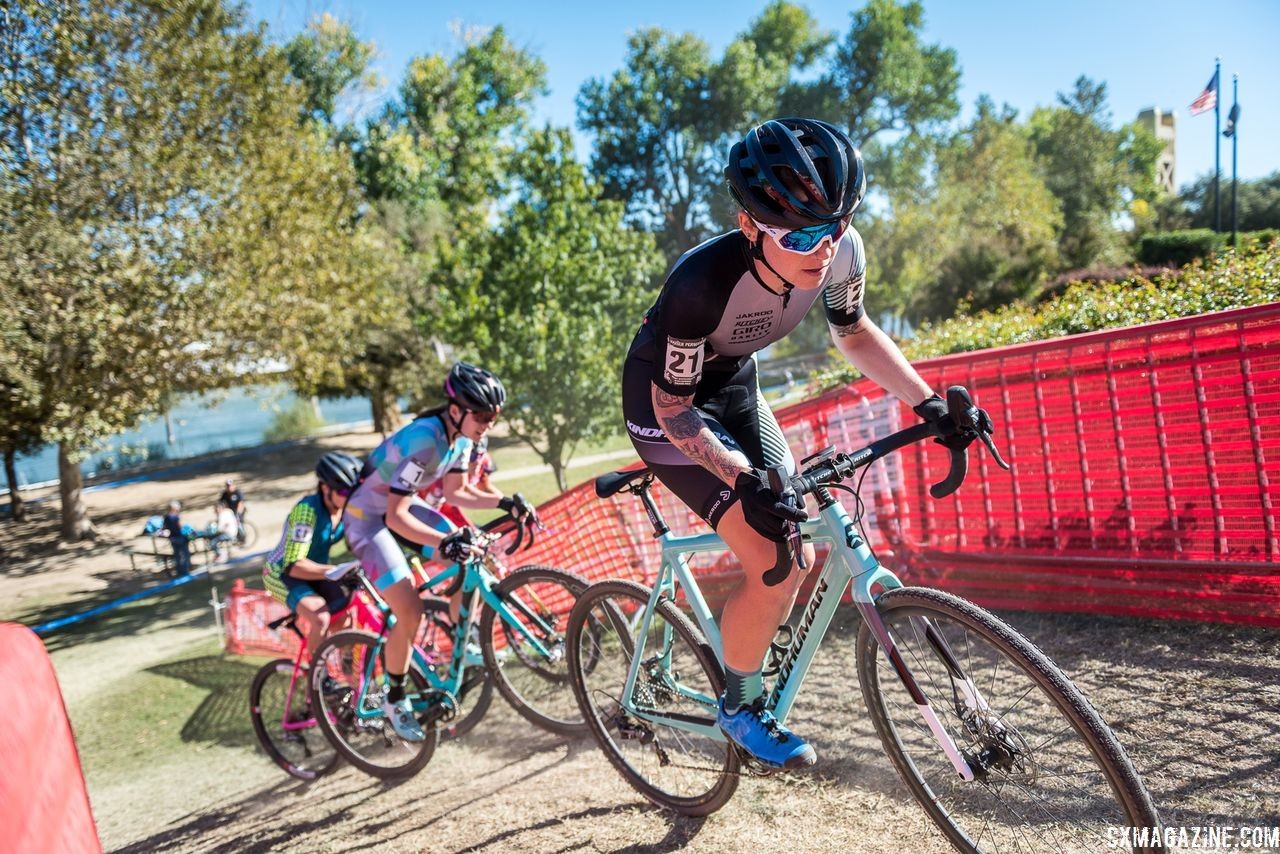 Chelsea Weidinger rides an incline. 2018 West Sacramento CX Grand Prix. © J. Vander Stucken / Cyclocross Magazine