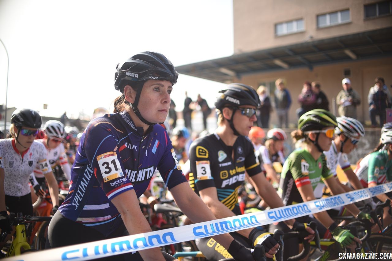 Nikki Brammeier and the Elite Women wait for the start of their race. 2018 World Cup Bern, Switzerland. © E. Haumesser / Cyclocross Magazine