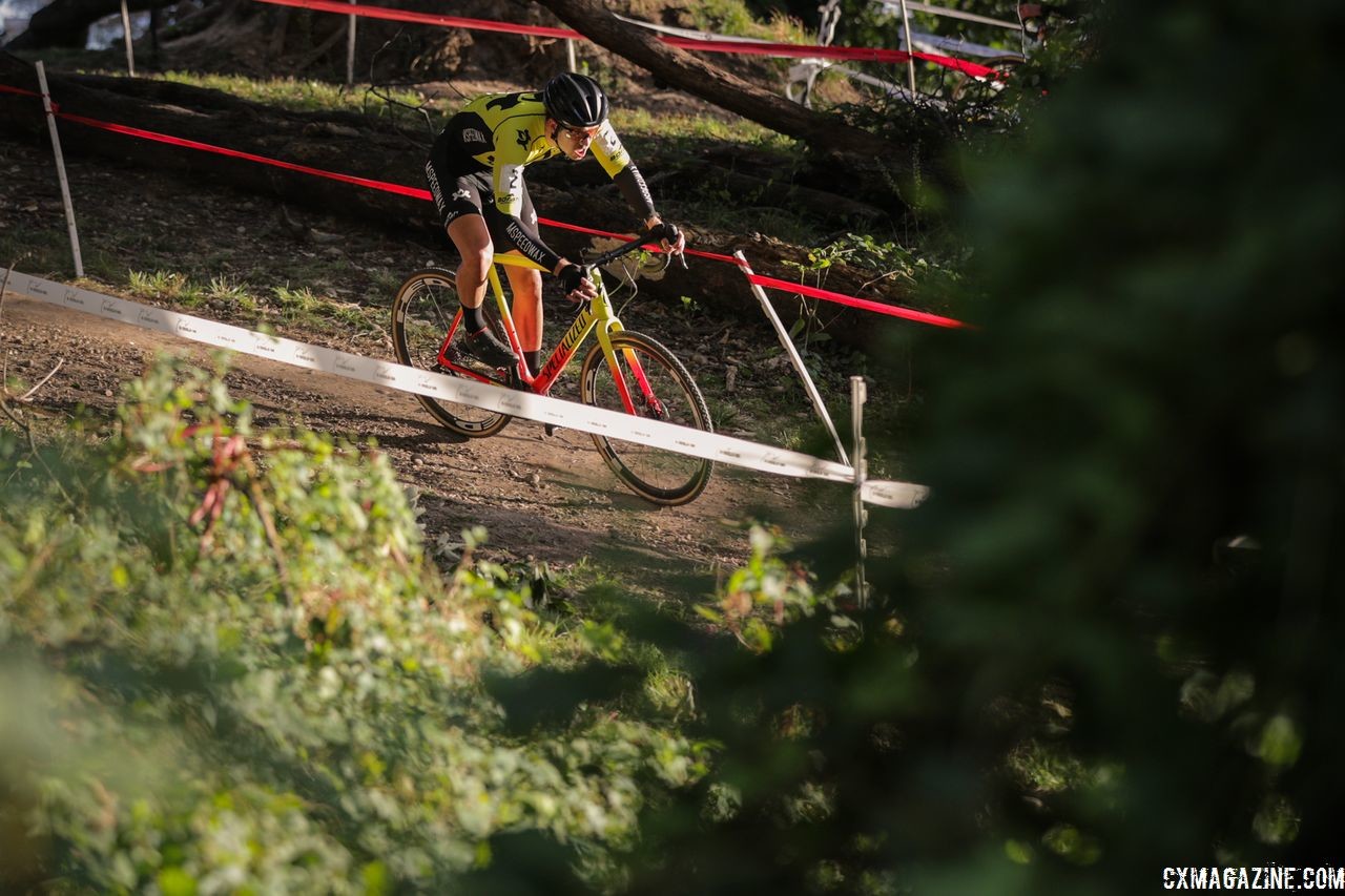 Eric Thompson faced a tough battle against Travis Livermon for second. 2018 DCCX Day 2. © B. Buckley