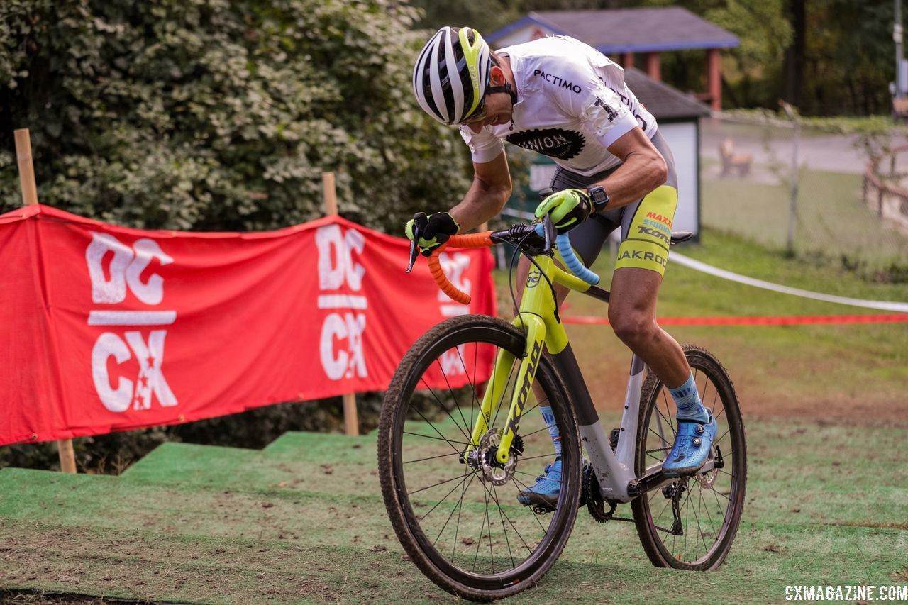 Kerry Werner attacked early in Saturday's race. 2018 DCCX Day 1. © B. Buckley