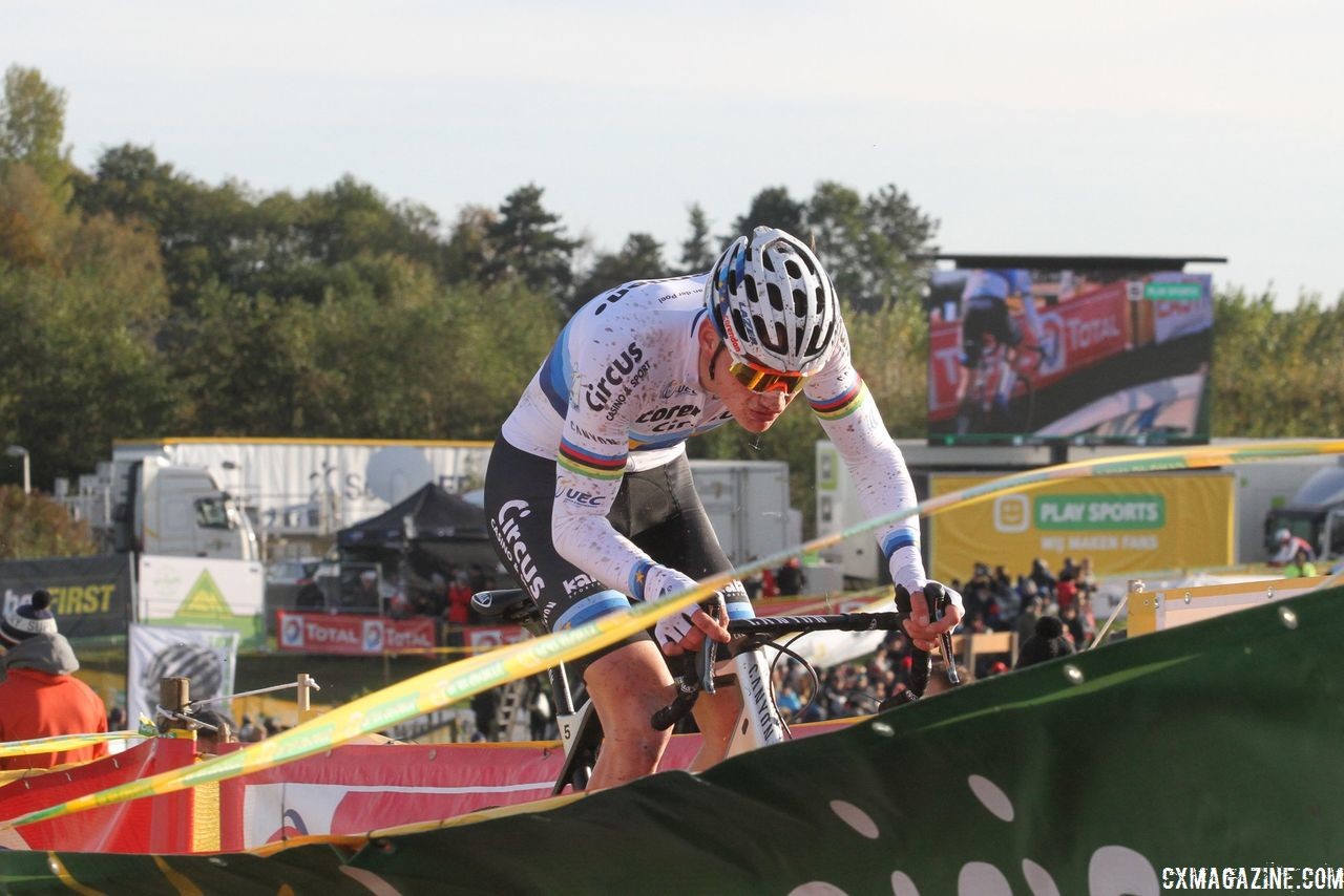 Mathieu van der Poel solos to another win. 2018 Superprestige Ruddervoorde. © B. Hazen / Cyclocross Magazine