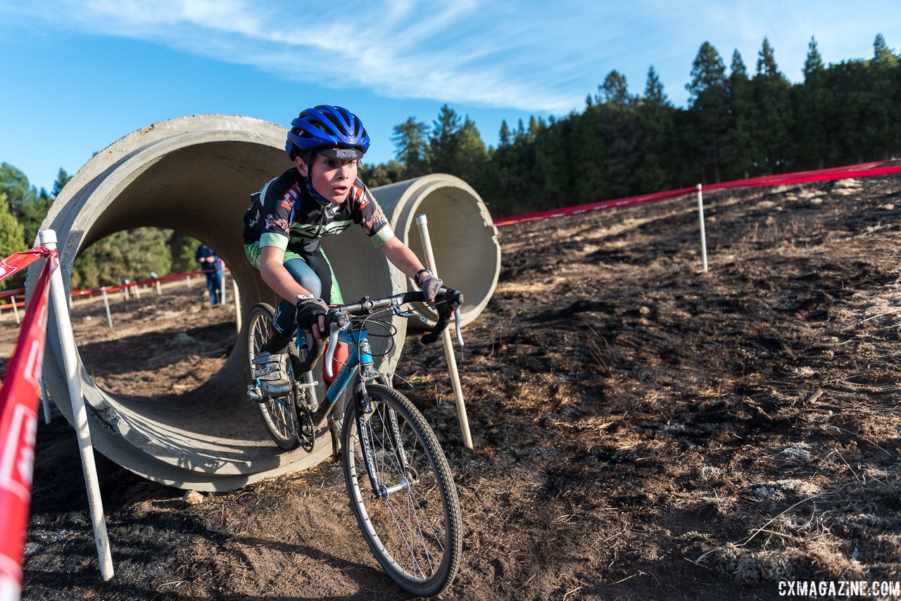 The Juniors were the right size for the culvert crossing. 2018 Surf City Rock Lobster Cup. © J. Vander Stucken / Cyclocross Magazine