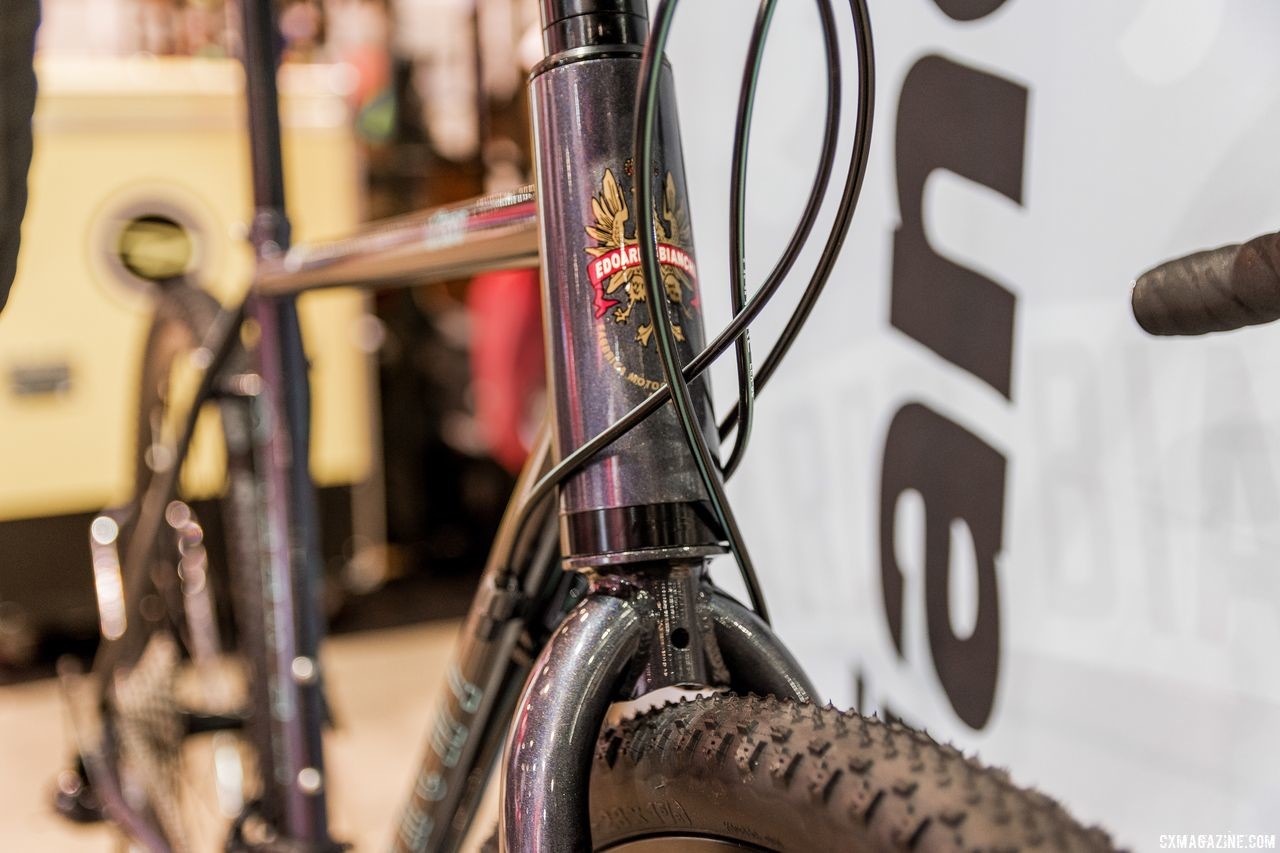 We were told the production model of the steel Orso will have more crown clearance than the display. Bianchi Orso, Impulso All Road and E-Road Aria, Interbike 2018. © C. Lee / Cyclocross Magazine