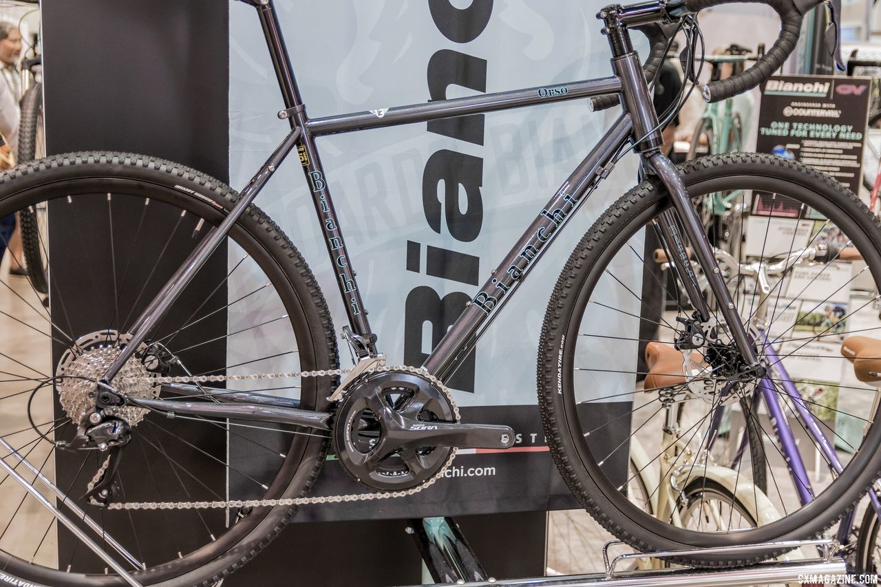 The Orso replaces the Volpe disc that we reviewed a few years ago with more tire clearance. Bianchi Orso, Impulso All Road and E-Road Aria, Interbike 2018. © C. Lee / Cyclocross Magazine