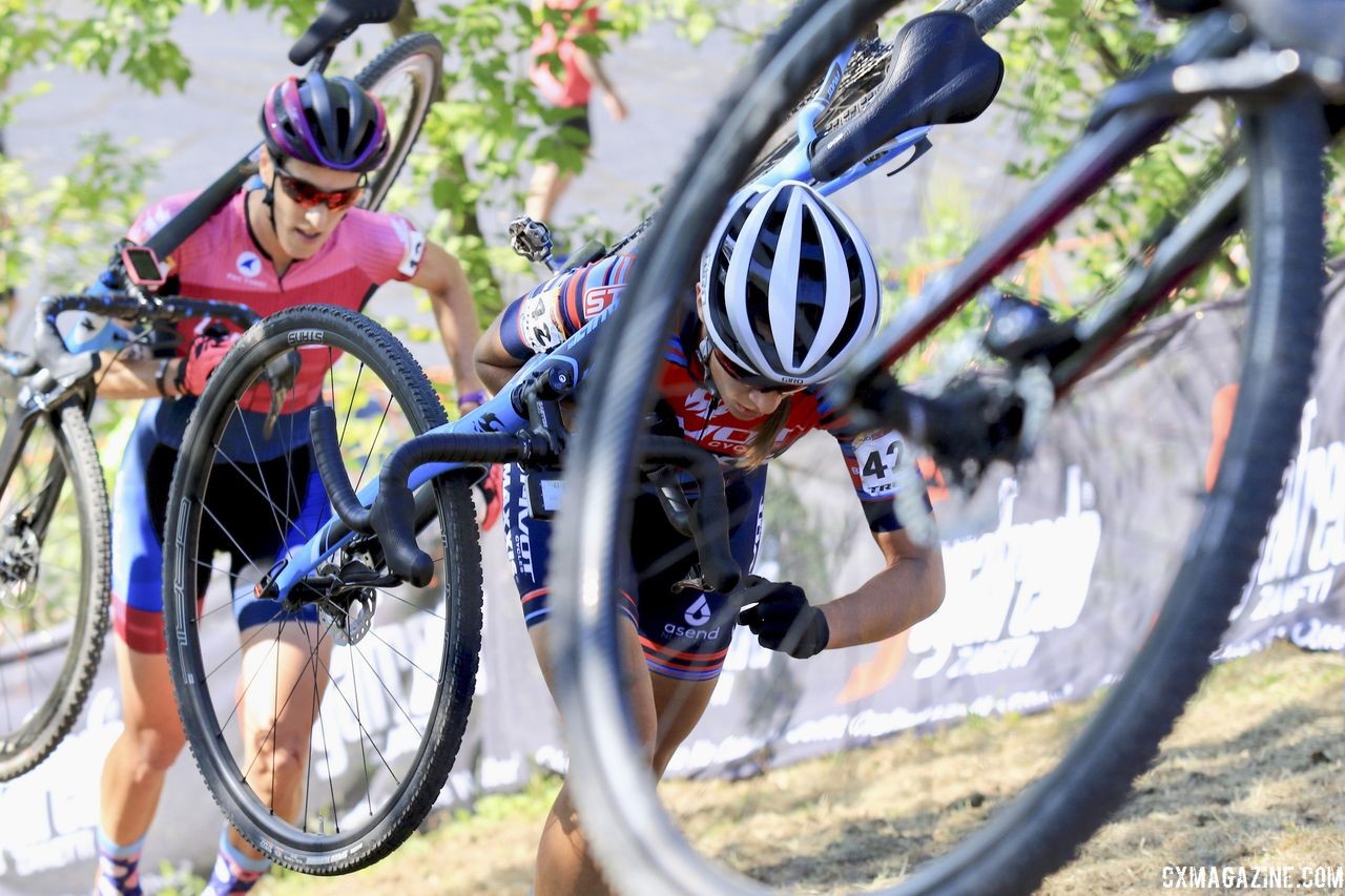 Sofia Gomez Villafane has had success running tubeless this season. 2018 World Cup Waterloo. © D. Mable / Cyclocross Magazine