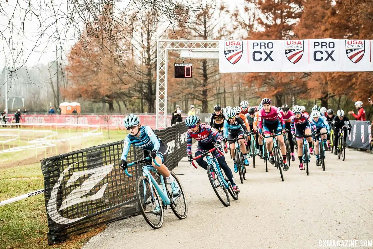 Emma Swartz leads out the holeshot. 2018 Major Taylor Cross Cup Day 2. © Mike Almert, Action Images Indy