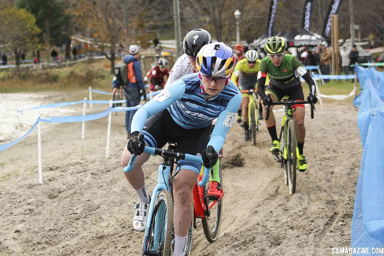 Ellen Noble got off to a fast start and led the way early on. 2018 Pan-American Cyclocross Championships, Midland, Ontario. © Z. Schuster / Cyclocross Magazine