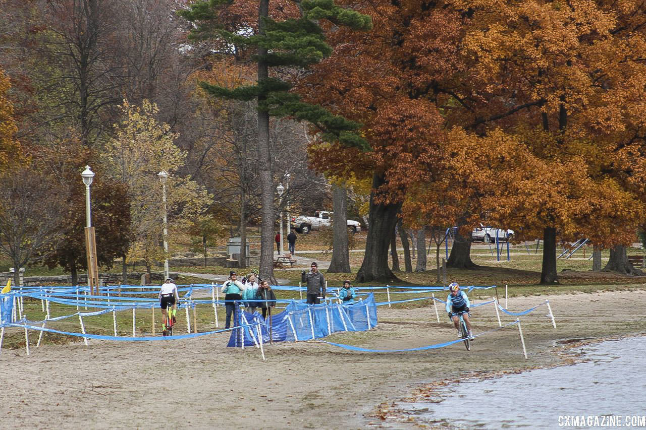 Maghalie Rochette got a small lead on Noble shortly before the last lap. 2018 Pan-American Cyclocross Championships, Midland, Ontario. © Z. Schuster / Cyclocross Magazine