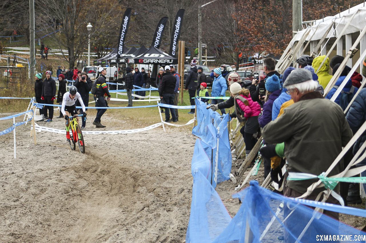 Fans cheer on Maghalie Rochette during the last lap. 2018 Pan-American Cyclocross Championships, Midland, Ontario. © Z. Schuster / Cyclocross Magazine