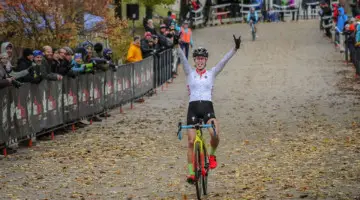 Maghalie Rochette gave Midland a case of CX Fever on Sunday. 2018 Pan-American Cyclocross Championships, Midland, Ontario. © Z. Schuster / Cyclocross Magazine