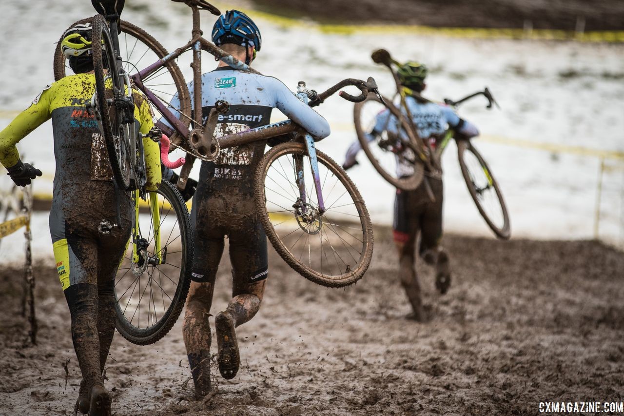 Curtis White leads Merwin Davis and Kerry Werner. 2018 Rockland County Supercross Cup Day 2. © Angelica Dixon