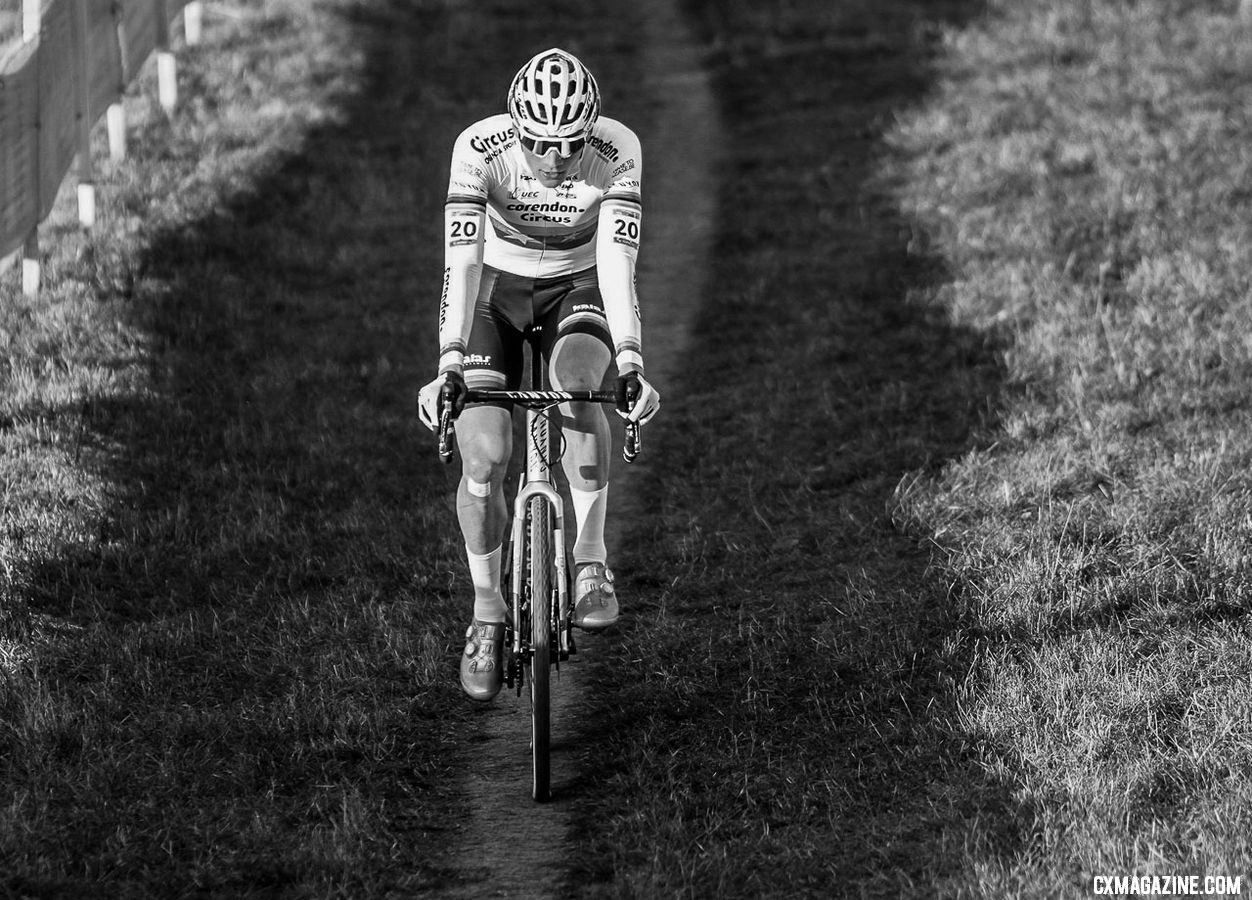 Van der Poel had time to reflect after opening up an insurmountable gap. 2018 Tabor UCI Cyclocross World Cup, Elite Men. © Bart Hazen / Cyclocross Magazine