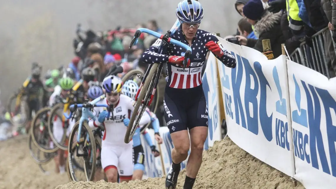 Katie Compton leads a large group of riders. 2018 World Cup Koksijde. © B. Hazen / Cyclocross Magazine