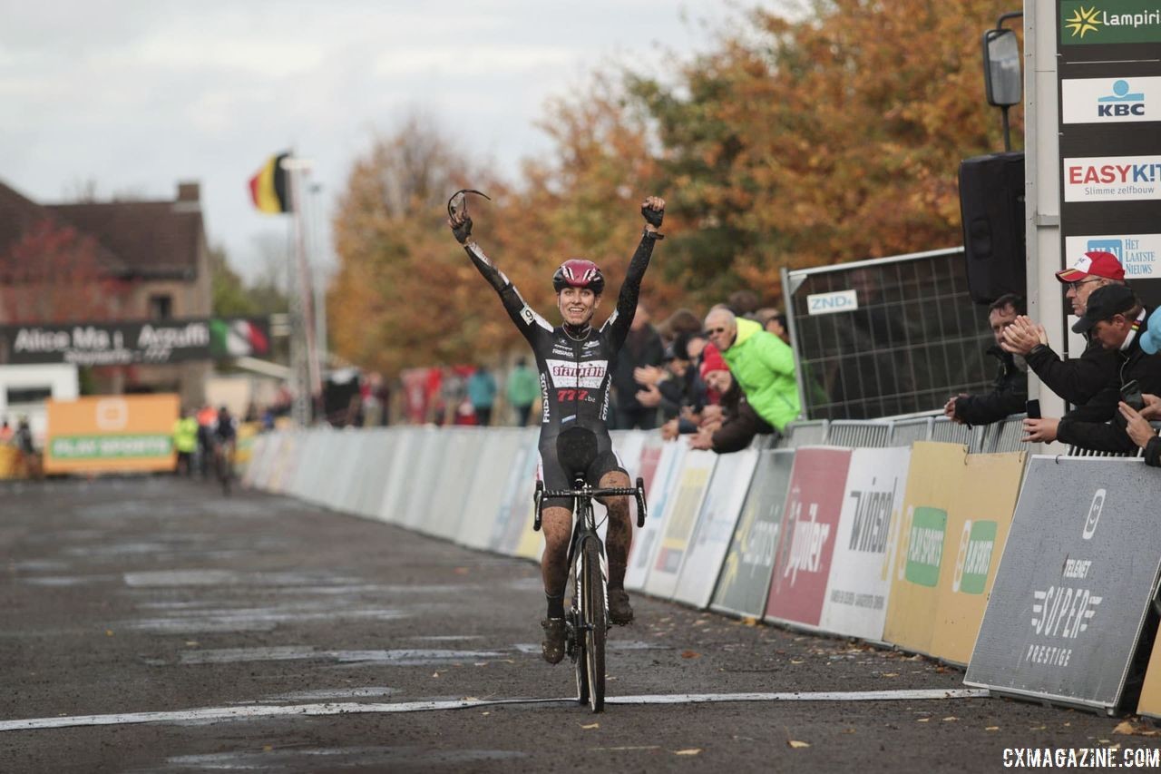 Alice Maria Arzuffi celebrates her first career Superprestige win. 2018 Superprestige Gavere. © A. Yee / Cyclocross Magazine
