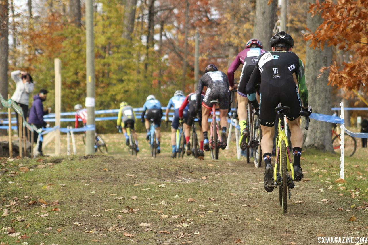 The lead group eventually swelled to 10. 2018 Pan-American Cyclocross Championships, Midland, Ontario. © Z. Schuster / Cyclocross Magazine