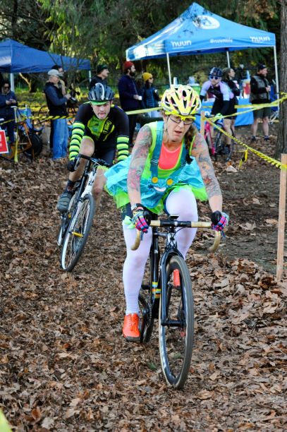 Jessica Cutler got in the singlespeed spirit. 2018 MFG Cyclocross #6. © Geoffrey Crofoot