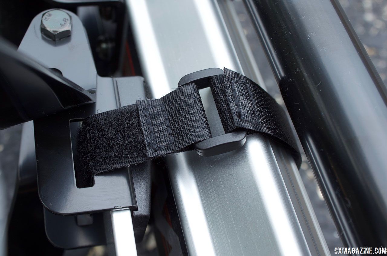 Somehat redundant given the included carry bag, the FG220 includes a velcro strap to keep the folded trainer together. Minoura Live Ride FG 220 Hybrid Roller portable trainer. © B. Grant / Cyclocross Magazine