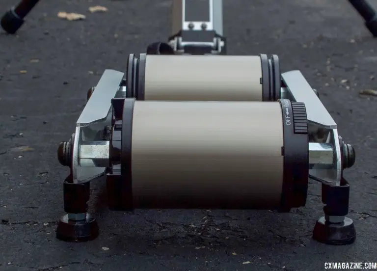 Review Minoura Live Ride FG 220 Hybrid Roller Trainer