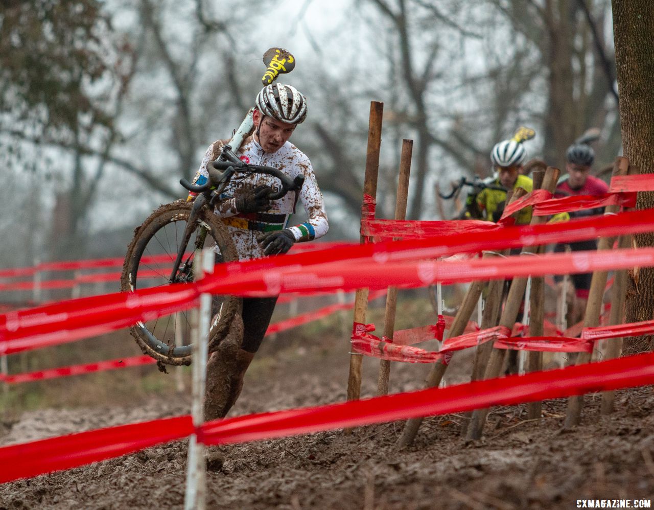 Sheffield leads Morton, Carter on lap two. Junior Men 17-18. 2018 Cyclocross National Championships, Louisville, KY. © A. Yee / Cyclocross Magazine