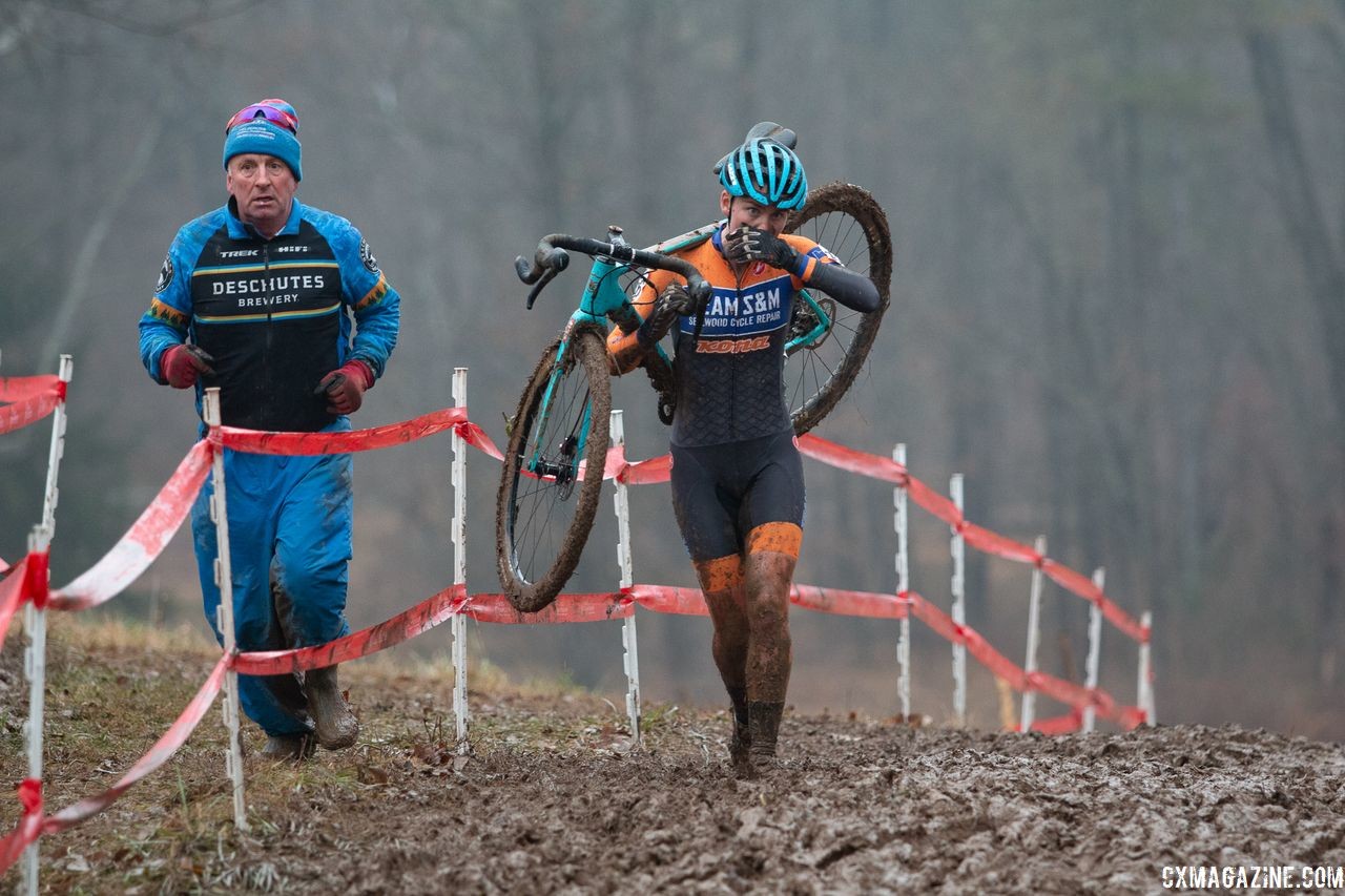 Sophie Russenberger runs with a little help. U23 Women. 2018 Cyclocross National Championships, Louisville, KY. © A. Yee / Cyclocross Magazine