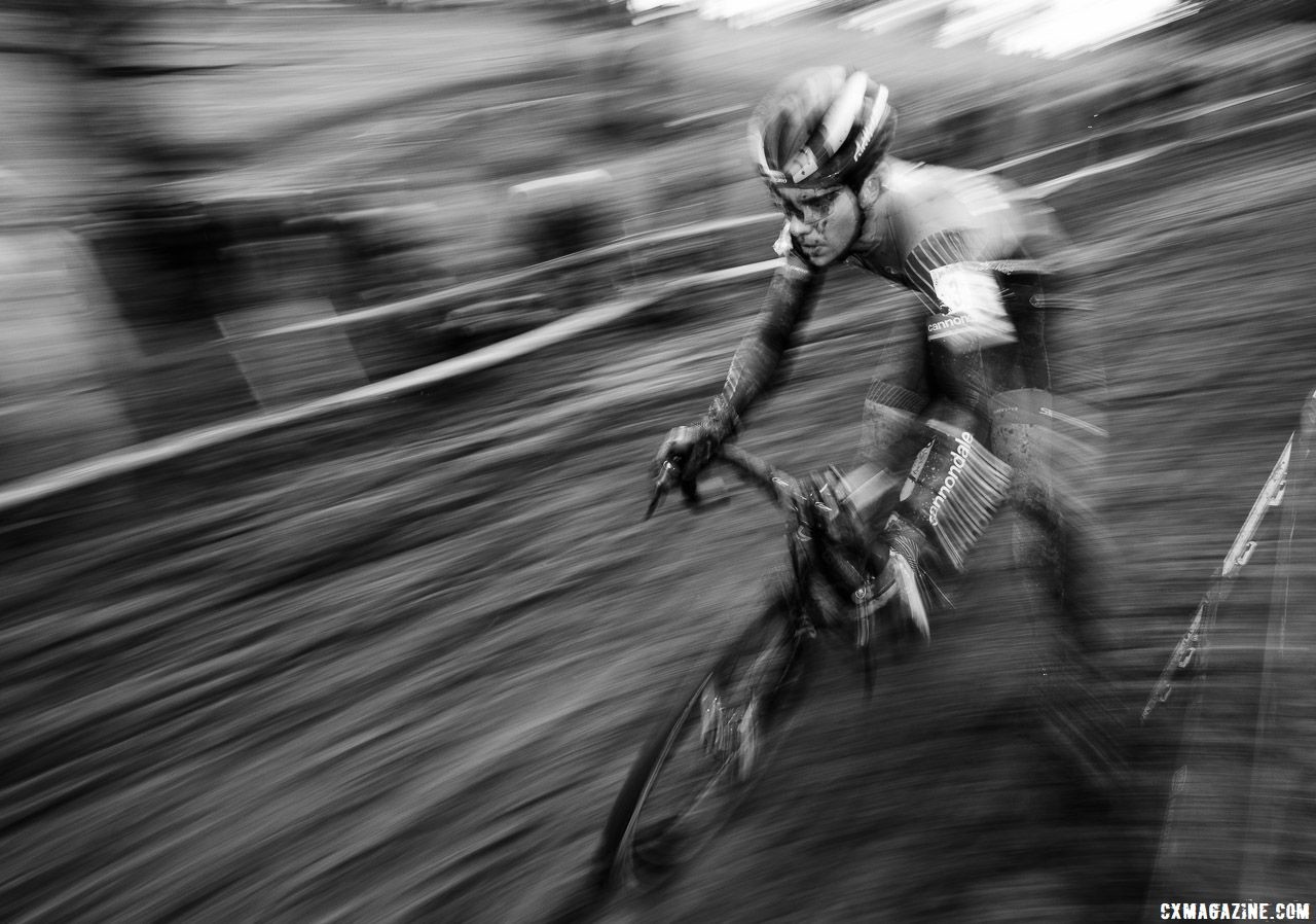 White stayed upright and pedaled many areas that others ran, or worse, crashed. Elite Men. 2018 Cyclocross National Championships, Louisville, KY. © A. Yee / Cyclocross Magazine