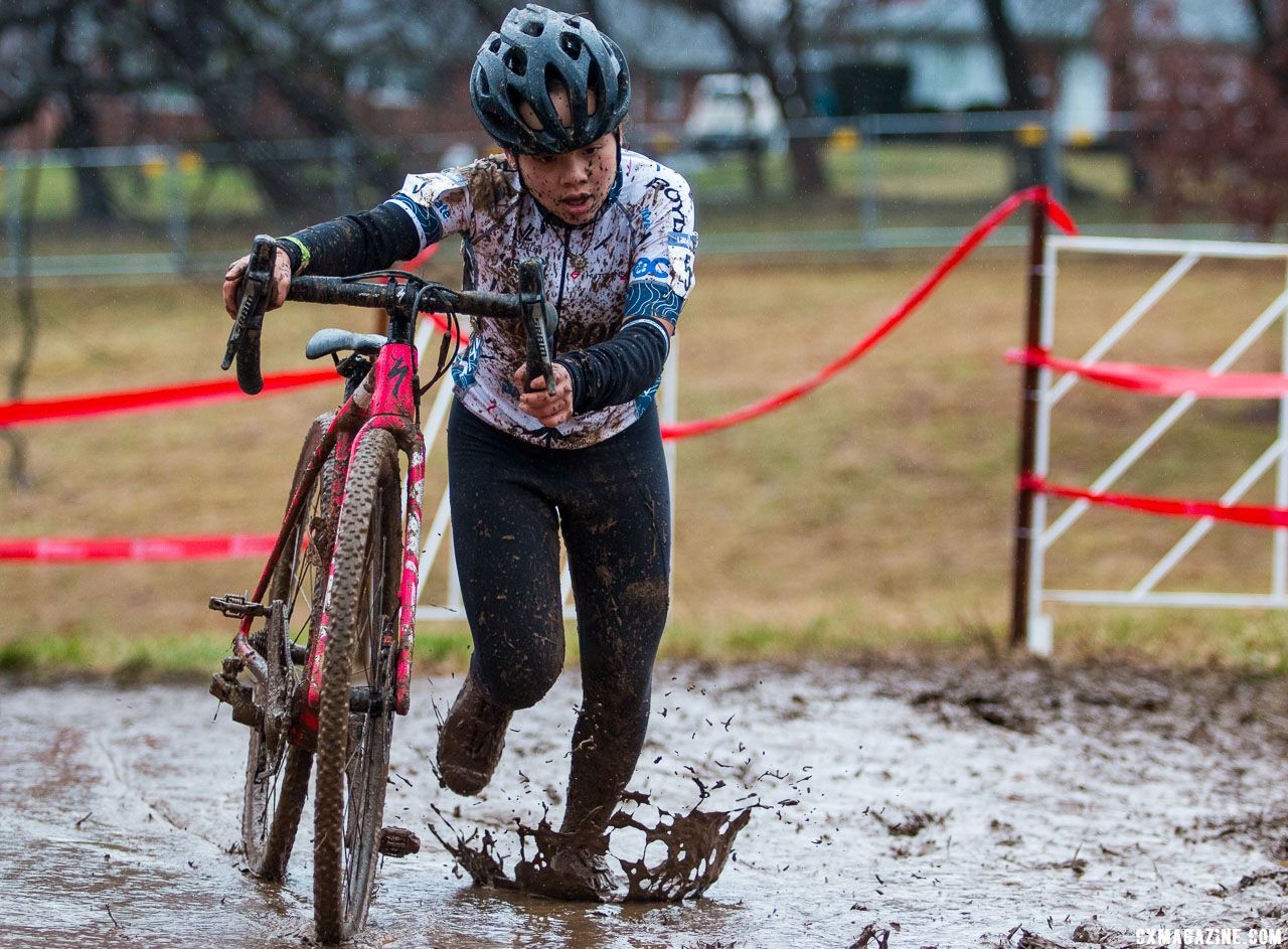 Eire Chen ran to first place in the 11-12 junior category. Junior Women 11-12. 2018 Cyclocross National Championships, Louisville, KY. © A. Yee / Cyclocross Magazine