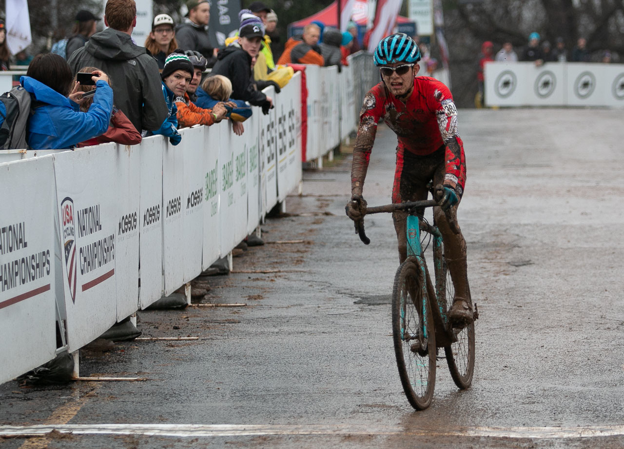 Gallego finished with a 31 second lead. Junior Men 15-16. 2018 Cyclocross National Championships, Louisville, KY. © A. Yee / Cyclocross Magazine