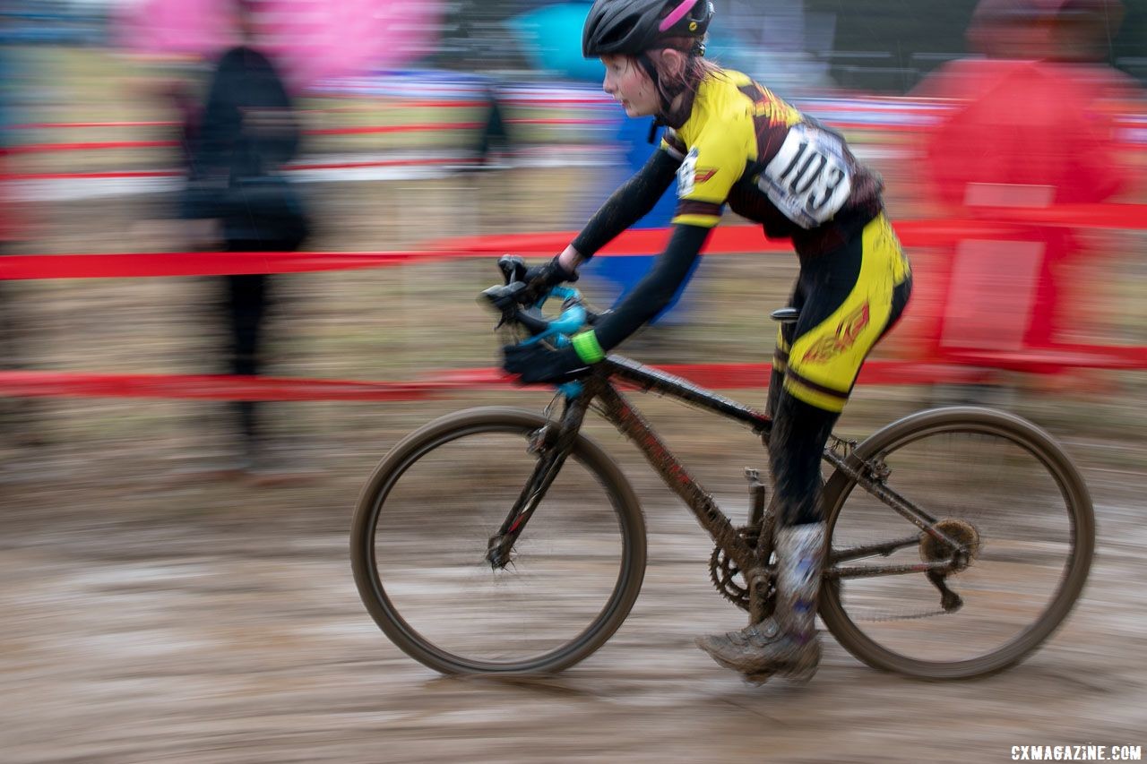 Olivia Helt maneuvers through the mud. Junior Women 13-14. 2018 Cyclocross National Championships, Louisville, KY. © A. Yee / Cyclocross Magazine