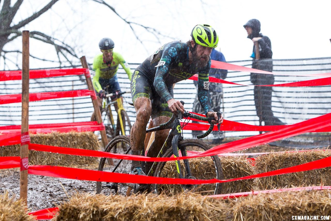 Jake Wells leads Molly Cameron through the chicanes. Masters Men 40-44. 2018 Cyclocross National Championships, Louisville, KY. © K. Baumgardt / Cyclocross Magazine