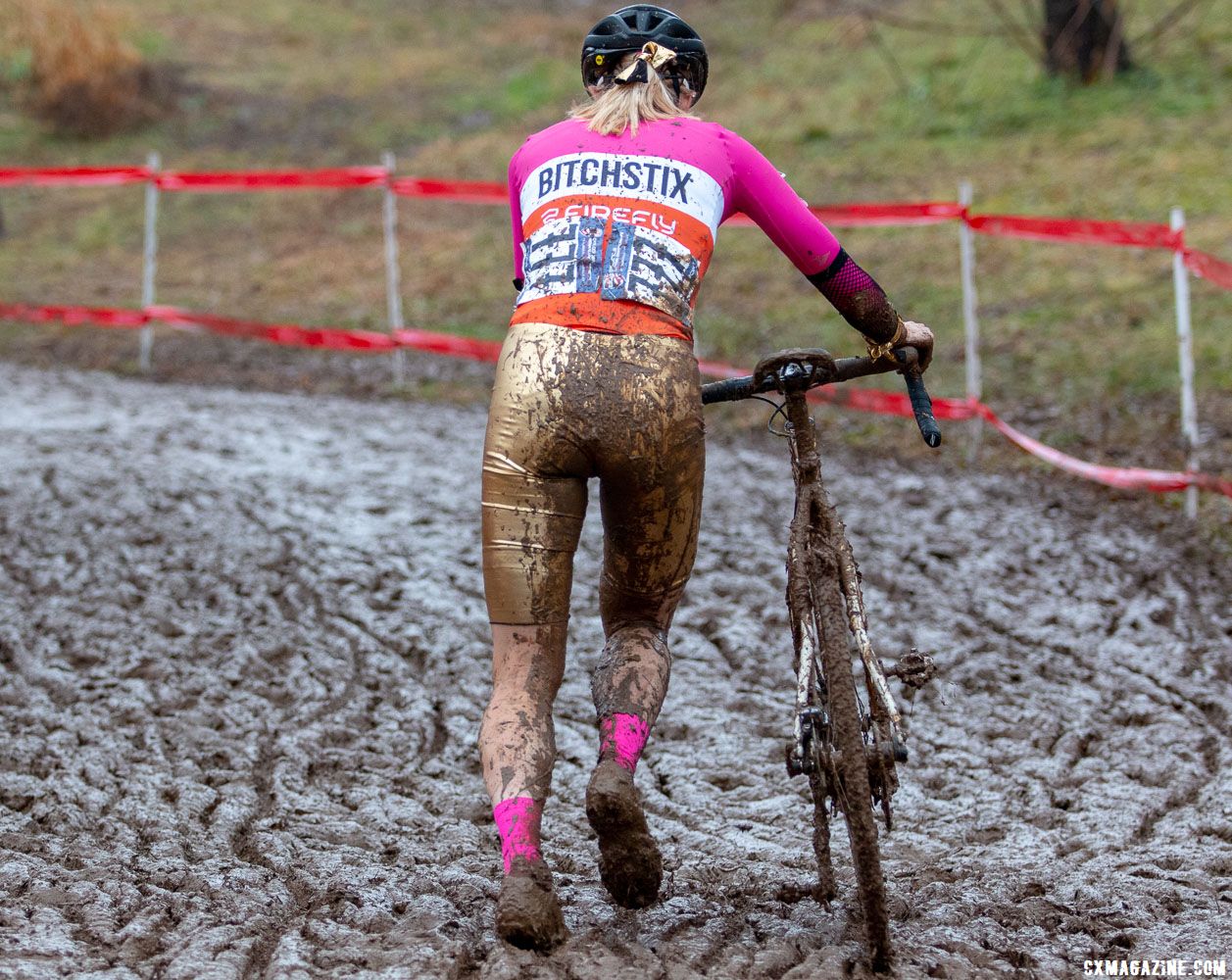 Kristen Legan finished just off the podium. Singlespeed Women. 2018 Cyclocross National Championships, Louisville, KY. © A. Yee / Cyclocross Magazine