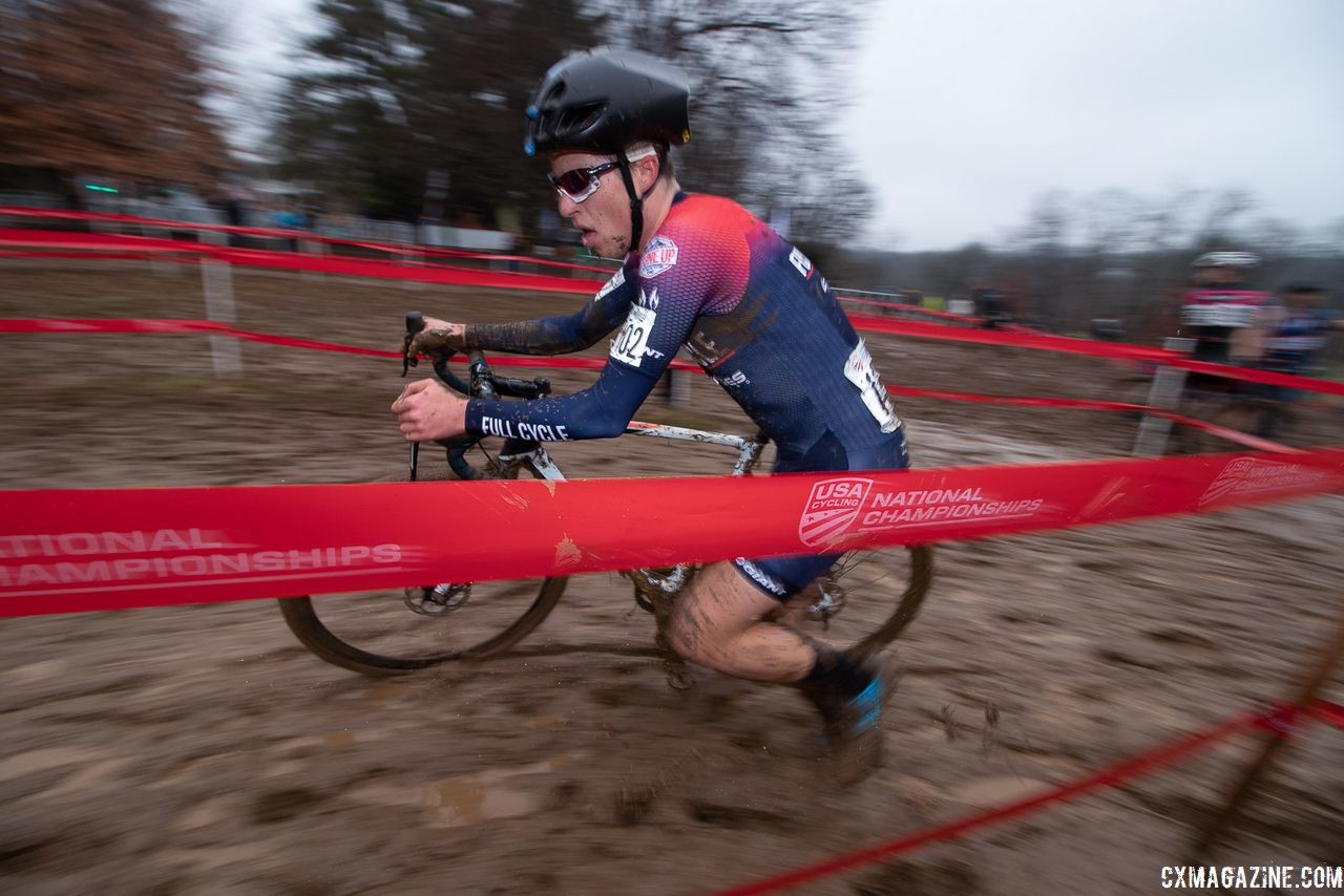 Eric Brunner runs to the pits. U23 Men. 2018 Cyclocross National Championships, Louisville, KY. © A. Yee / Cyclocross Magazine