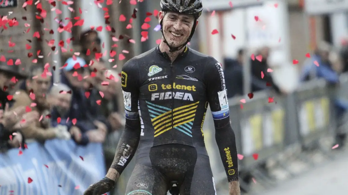 Toon Aerts enjoys the confetti cannon for his win. 2018 Vlaamse Druivencross Overijse. © B. Hazen / Cyclocross Magazine