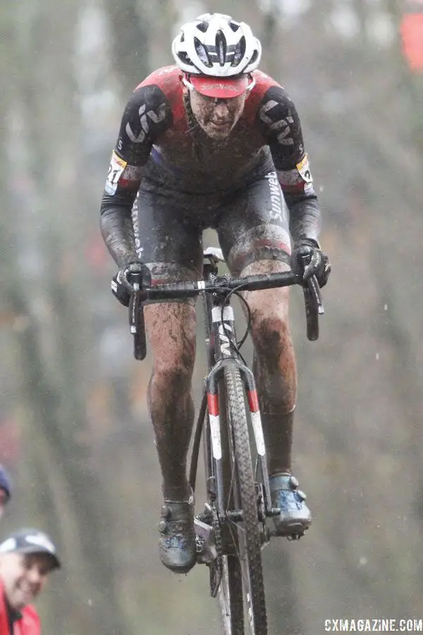 Lucinda Brand took control to win World Cup Namur. 2018 World Cup Namur. © B. Hazen / Cyclocross Magazine