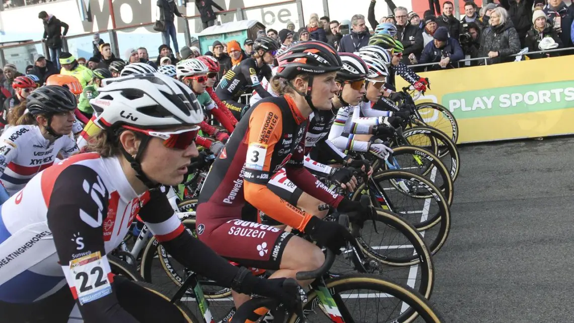 The Elite Women get set to start. 2018 World Cup Heusden-Zolder. © B. Hazen / Cyclocross Magazine