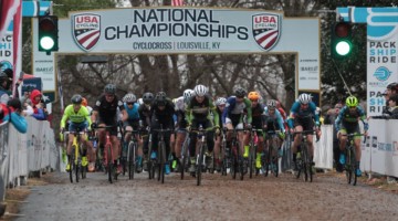 Masters Men 40-44 holeshot. Masters Men 40-44. 2018 Cyclocross National Championships, Louisville, KY. © A. Yee / Cyclocross Magazine