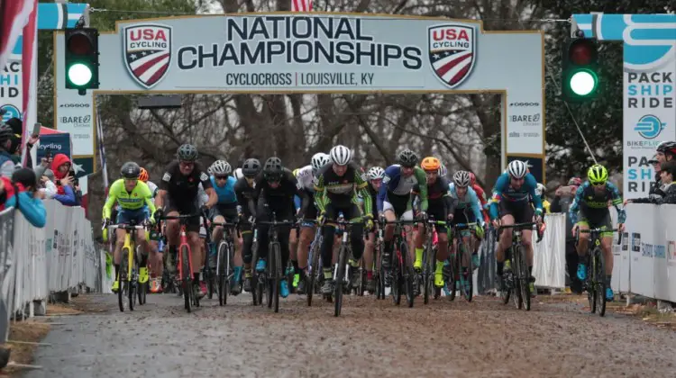 Masters Men 40-44 holeshot. Masters Men 40-44. 2018 Cyclocross National Championships, Louisville, KY. © A. Yee / Cyclocross Magazine