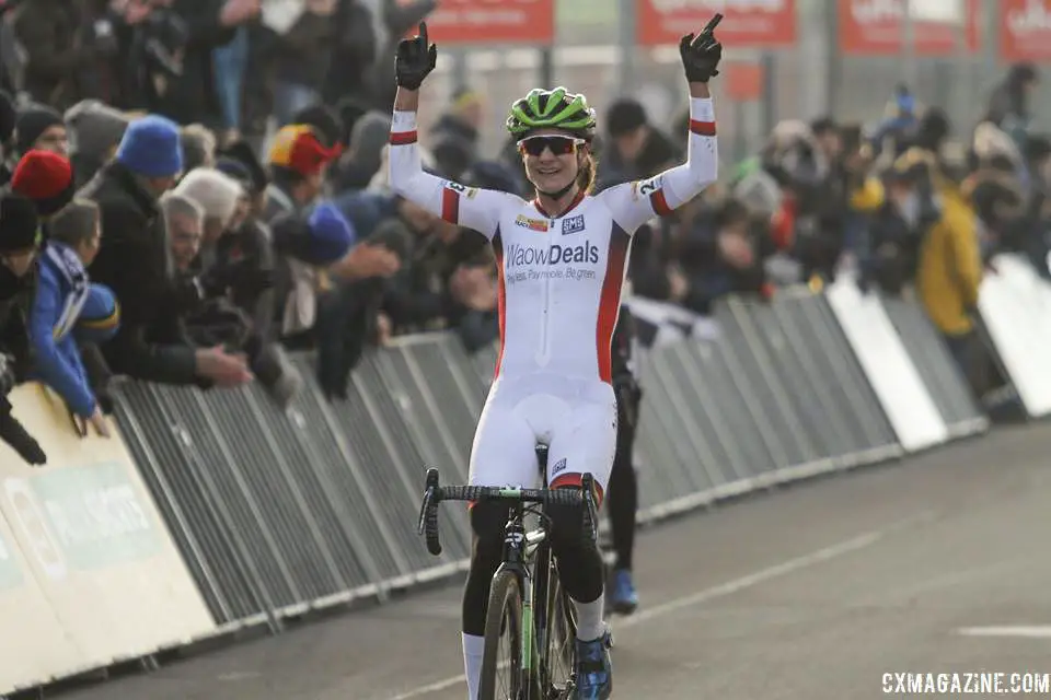 Marianne Vos won for the seventh time at Zolder on Wednesday. 2018 World Cup Heusden-Zolder. © B. Hazen / Cyclocross Magazine