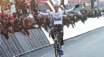 Mathieu van der Poel attacked after a Toon Aerts mistake to win. 2018 World Cup Heusden-Zolder. © B. Hazen / Cyclocross Magazine