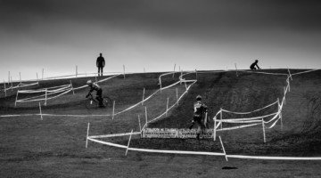 A large berm served as a key course feature. 2018 Illinois State Cyclocross Championships, Montrose Harbor. © Timothy Gray