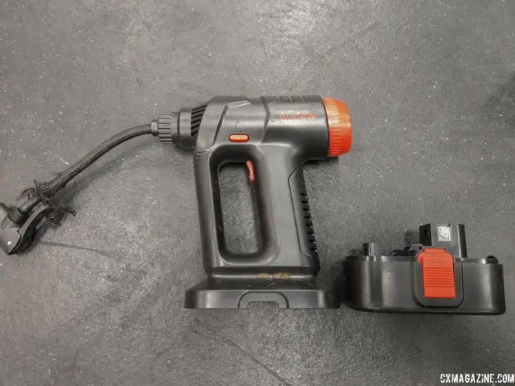 The Audew Compressor runs on a DieHard 19.2 Lithium Ion battery. It can also be plugged into a car charger. Audew Cordless Air Compressor. © C. Mayhew / Cyclocross Magazine