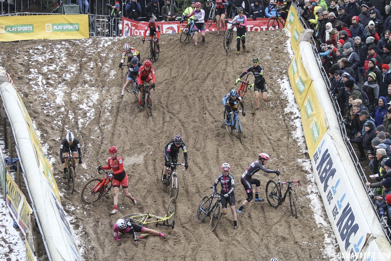 Coogan Cisek (left) avoided the first-lap pile-up. 2018 Superprestige Zonhoven. © B. Hazen / Cyclocross Magazine