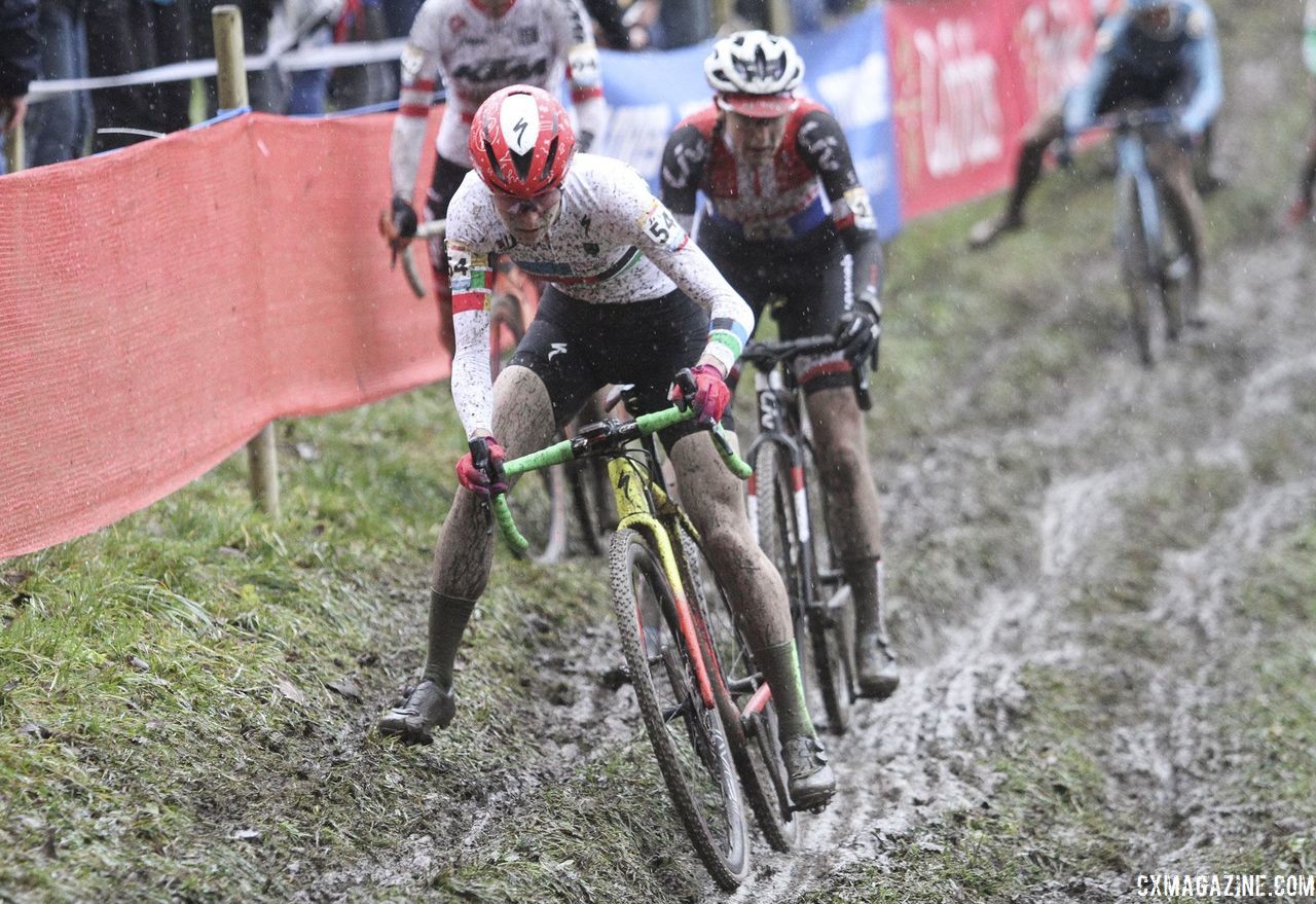 Maghalie Rochette heads through the rutted off-camber. 2018 World Cup Namur. © B. Hazen / Cyclocross Magazine