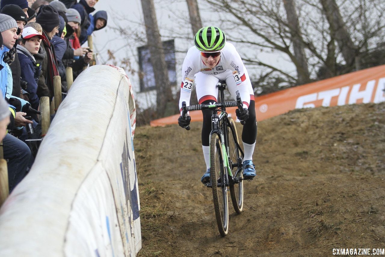 Marianne Vos used a last-lap move to win at Zolder. 2018 World Cup Heusden-Zolder. © B. Hazen / Cyclocross Magazine