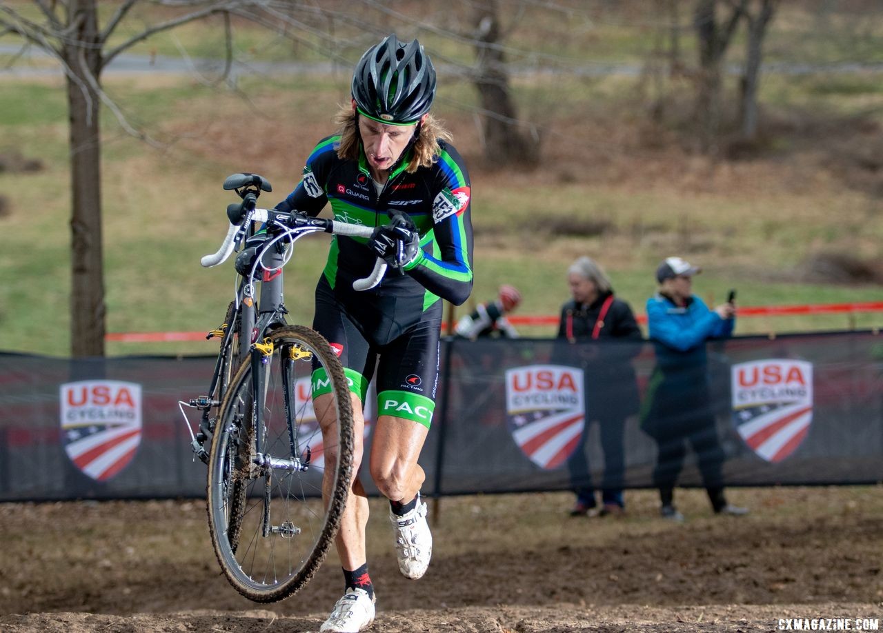 William Elliston runs toward and eventual podium. Masters 50-54. 2018 Cyclocross National Championships, Louisville, KY. © A. Yee / Cyclocross Magazine