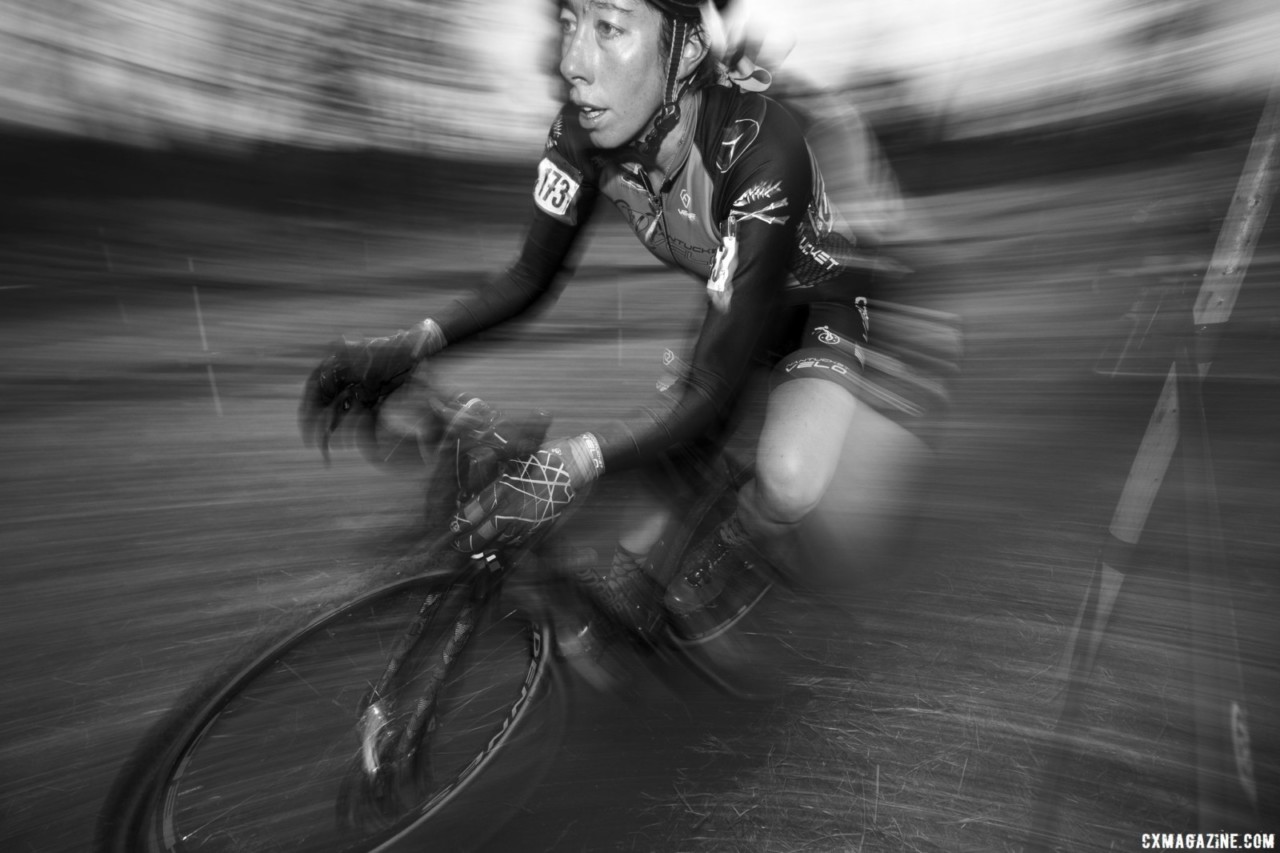 Emily Bolden rips a descent. Masters Women 35-39. 2018 Cyclocross National Championships, Louisville, KY. © A. Yee / Cyclocross Magazine