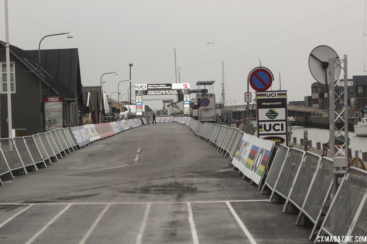 The track starts with a long drag down the pier. 2019 Bogense World Championships Course Preview. © Z. Schuster / Cyclocross Magazine