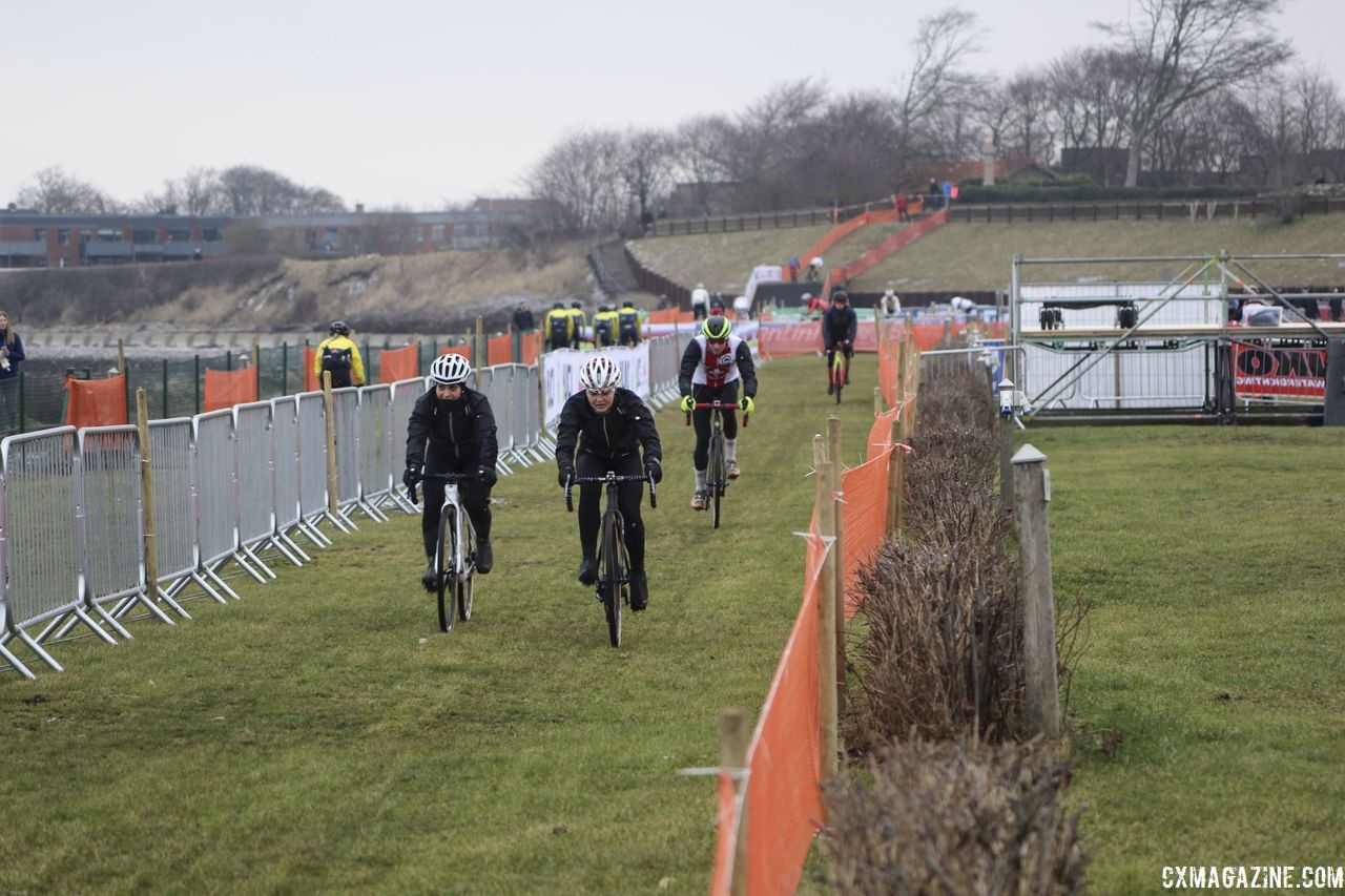 Traffic heading out and heading back toward the barriers. 2019 Bogense World Championships Course Preview. © Z. Schuster / Cyclocross Magazine